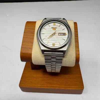 Classic Seiko 5 Automatic Men’s Day-Date Watch