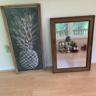 Mirror And Pineapple