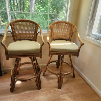 Bar Stools 