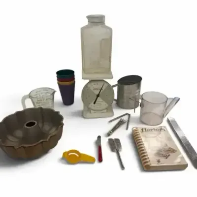 Vintage Kitchen Baking and Measuring Utensil Lot