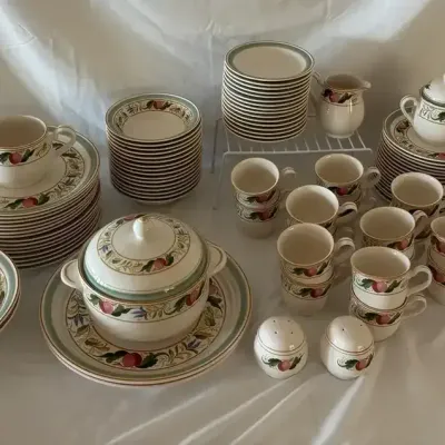 Large Fruit Pattern Dinnerware & Serving Set