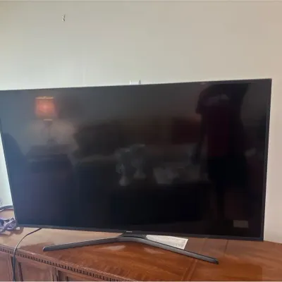 Samsung Flat Screen Smart TV with Stand