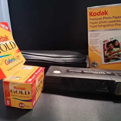 Vintage Kodak Ektralite 10 Camera & Photography Lot