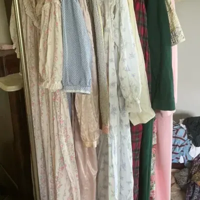 Vintage & Modern Womens Nightgowns, Robes, & Slips incl. Eileen West