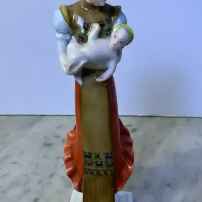 Herend Porcelain Peasant Madonna And Child 