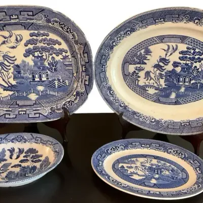 Blue Willow Platters And Bowls 