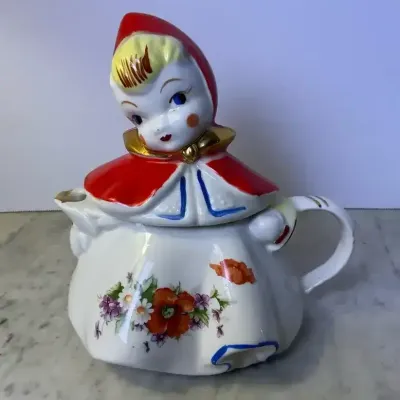Little Red Riding Hood Tea Pot (damaged)