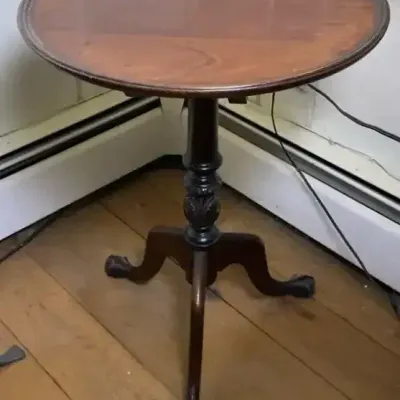 Antique Round Tilt Top Side Table 
