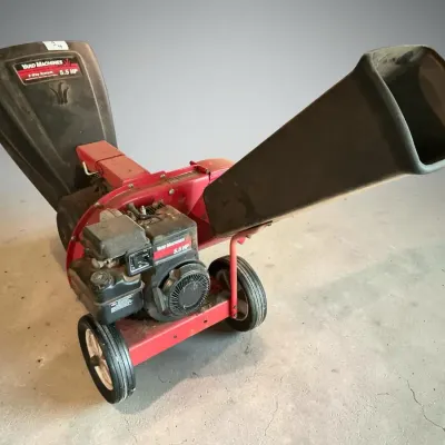 Yard Machines Chipper, Rake, Hopper Machine 