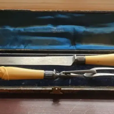 19th Century Carved Bone Set By Rodger’s Cutlers Featuring The Duke Of Wellington And An Officer