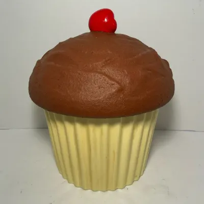 Vintage Cupcake Cookie Jar (9 x 11)