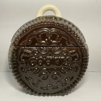 Vintage Oreo Cookie Jar (4.5 x 10 x 10.5)