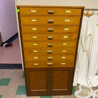 Sale Photo Thumbnail #140
