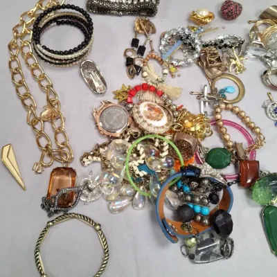 Sale Photo Thumbnail #174