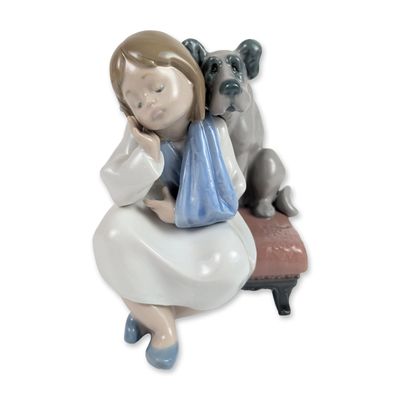 Lladro Spanish Porcelain Figurine We Can't Play 5706