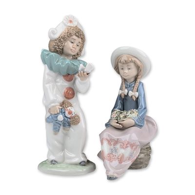 2pc Lladro and Nao Porcelain Figurines, Pretty and Prim 01005554 & A Bird in Hand 1100