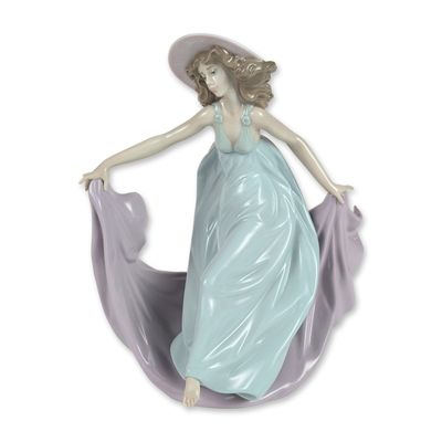 Lladro May Dance Porcelain Figurine 5662