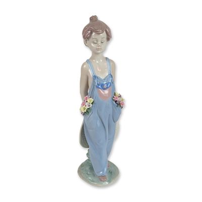 Lladro Porcelain Pocket Full of Wishes Figurine 7650
