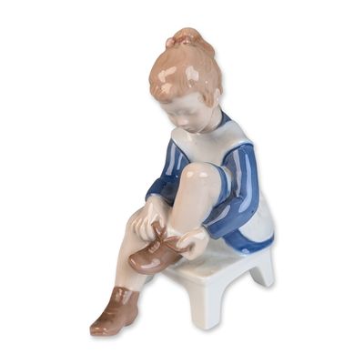 Bing & Grondahl Porcelain Girl Tying Shoe Figurine