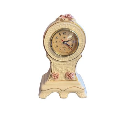  White porcelain mantel clock