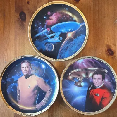 Star Trek Captain/Admiral Kirk and U.S.S. Enterprise Plates
