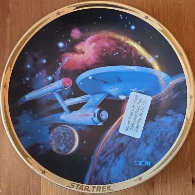 Star Trek "25th Anniversary" U.S.S. Enterprise Plate