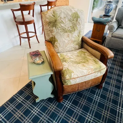 Sale Photo Thumbnail #145