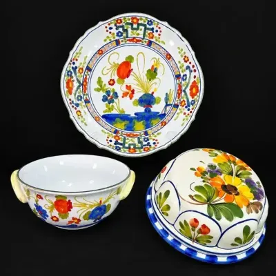 Handpainted  Italian Pottery In Garofano Faenza Blue Carnation Pattern