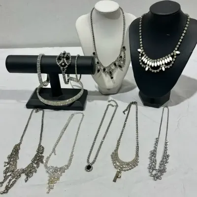 Deco Style Fashion Jewelry Collection 