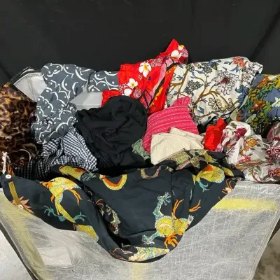 HUGE Women’s Wardrobe Mystery Lot 