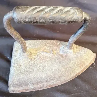 Vintage Cast Iron Sad Iron
