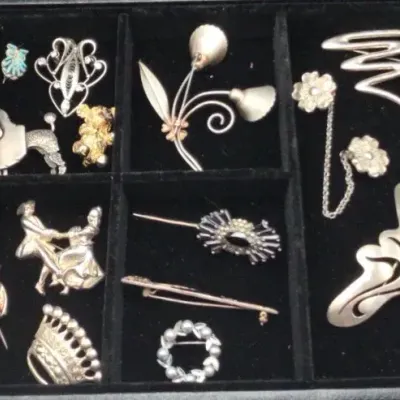 Beautiful Assortment of Sterling Silver Brooches, Pins, and Cardigan Clip (14 Items)