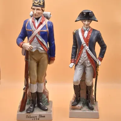 Regiment Soldiers, Lot of 2