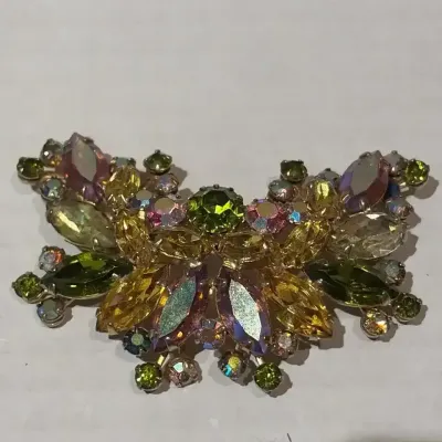 Vintage Weiss Aurora Borealis Brooch