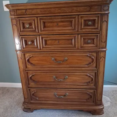 Thomasville Tall Dresser With 5 Drawers