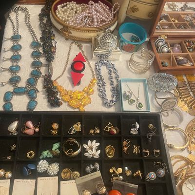 Sale Photo Thumbnail #228