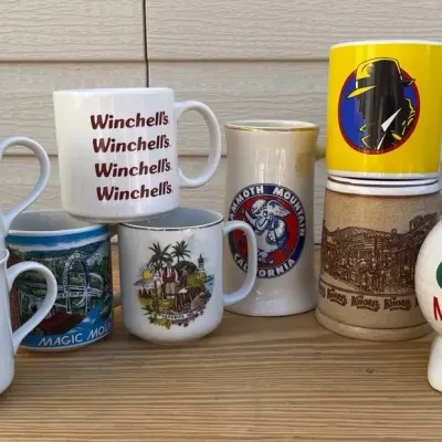 Vintage & Collectible Mug Lot - Winchell's, Knott's, Golf Maniac, Theme Parks & More