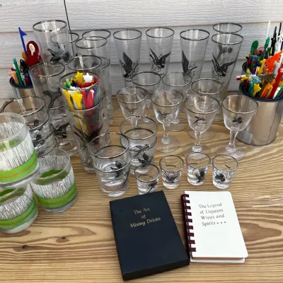 Vintage Federal Glass Sportsman Barware