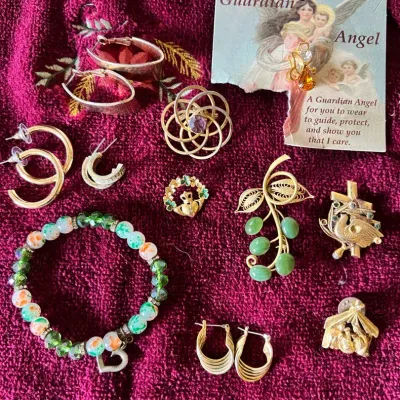 Gold Tone Vintage Costume Jewelry
