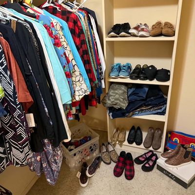 Lot 15: More Women’s Clothing