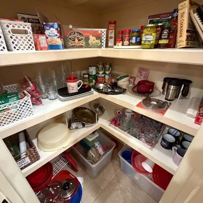 Lot 16: Pantry Selection