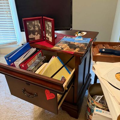 Lot 6: Office Misc & File Cabinet