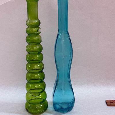 Vintage Mid-Century Modern Art Glass Bud Vases - Set of 2