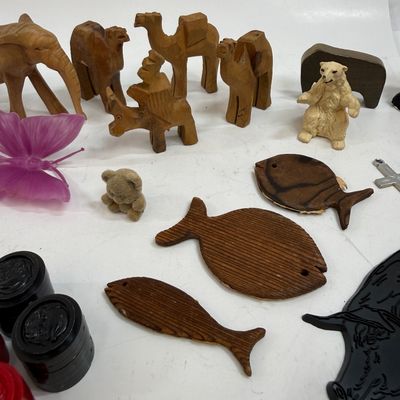 Vintage Toy & Novelty Lot with Hand-Carved Wooden Animals and Marbles plus round tin game board