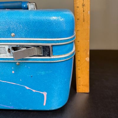Vintage Blue Hard Shell Train Case Makeup Vanity Suitcase