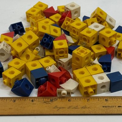 Vintage Plastic Interlocking Building Blocks Lot