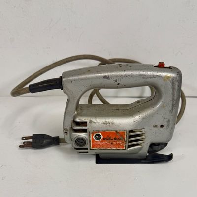 Vintage Black & Decker U-153 Utility Jig Saw