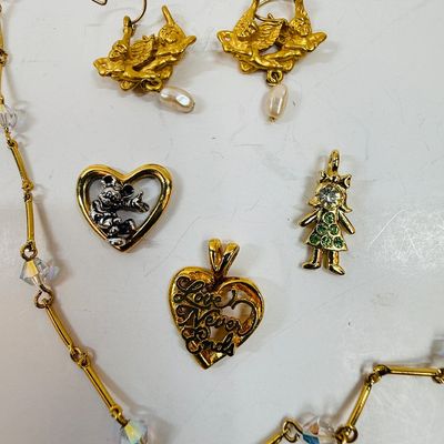 Vintage Costume Jewelry Collection - Necklaces, Pendants & Earrings