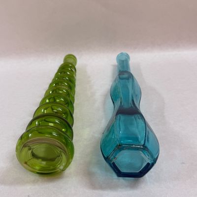 Vintage Mid-Century Modern Art Glass Bud Vases - Set of 2