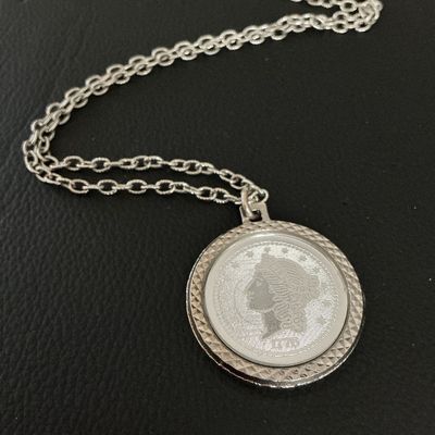 Vintage rare bicentennial faux silver pendant necklace